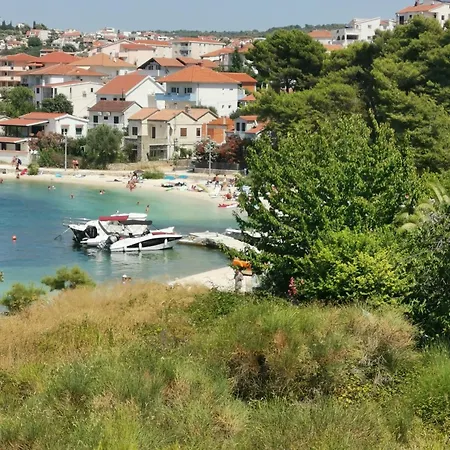 Croatika On The * Τρογκίρ